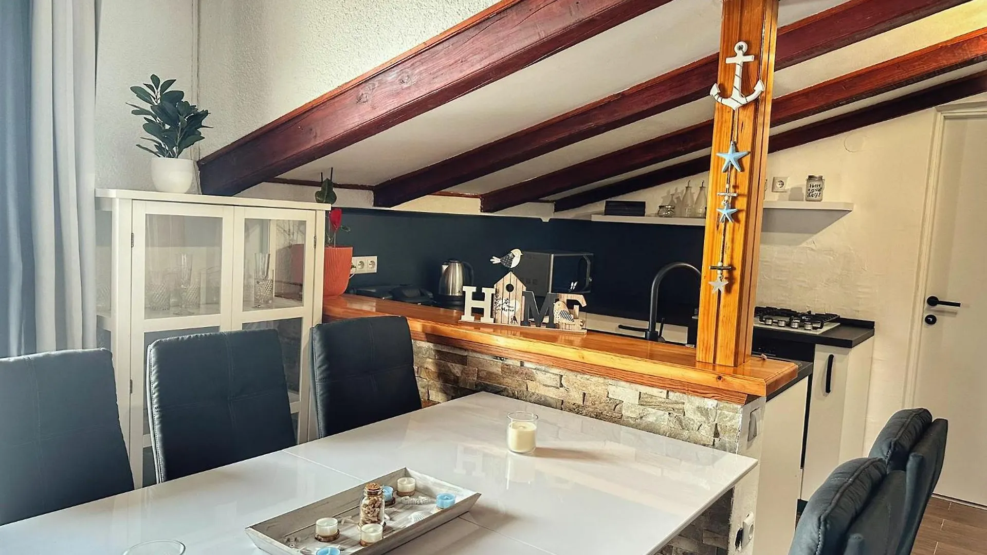 Knezevic Apartments Crikvenica 0*,  Croatia